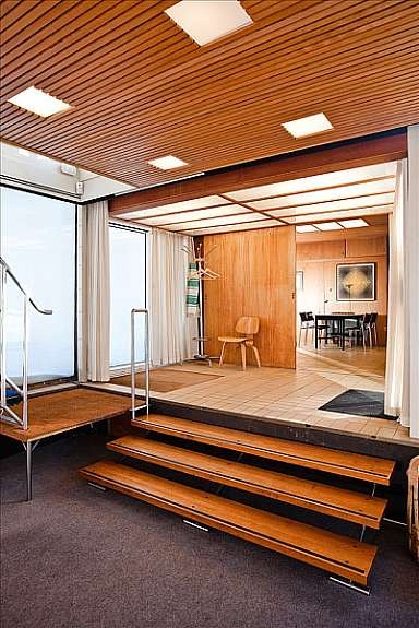 Entré med inngang til kjøkken Galleribilde