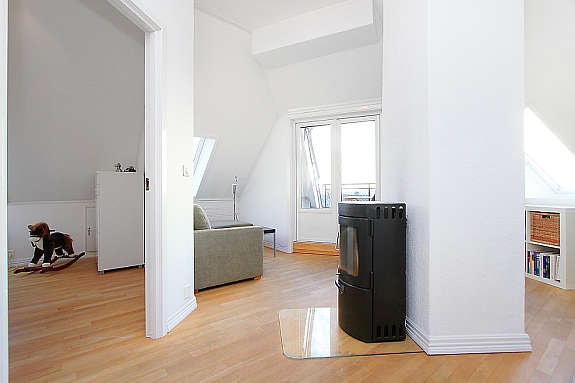 Loftsstue med peis Galleribilde