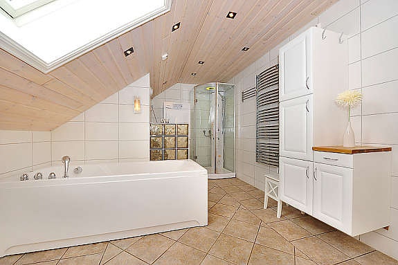 Bad 2 etg Galleribilde