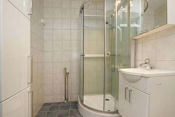 Separat dusjbad. Galleribilde