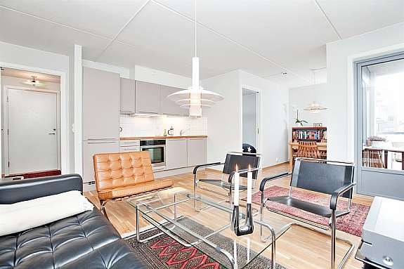 Stue - Lys og elegant stue med lun atmosfære. Galleribilde