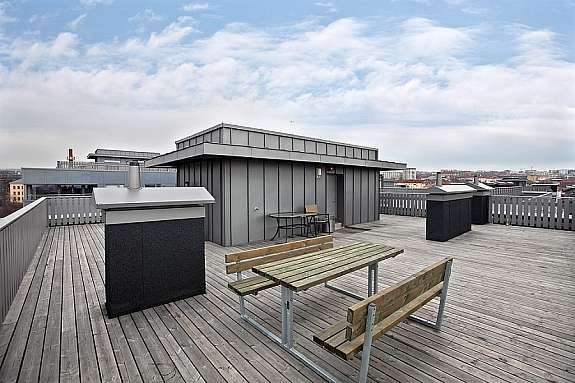 Felles takterrasse med sittegrupper - Det er tillatt å grille med elektrisk grill. Galleribilde