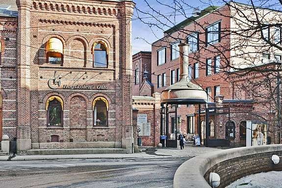 Høgskolen rett ved! Galleribilde