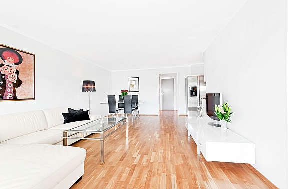 Lys og stor stue Galleribilde