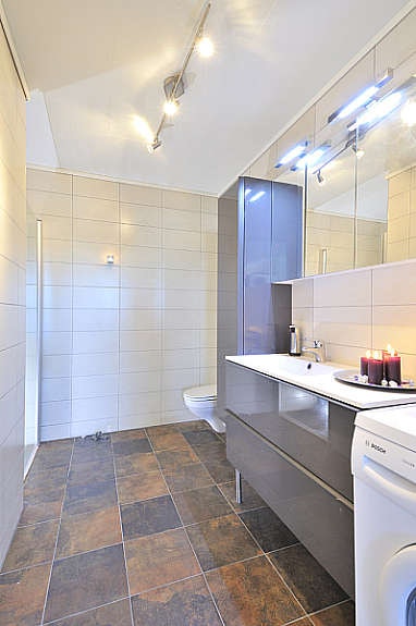 Flott flislagt bad Galleribilde