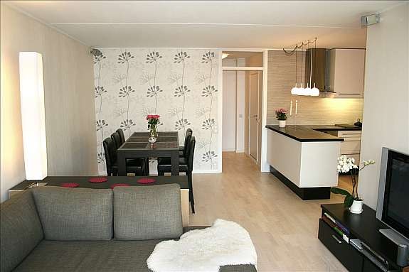 Stue med åpen kjøkkenløsning Galleribilde