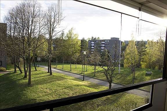 Sydvestvendt balkong med kveldssol Galleribilde