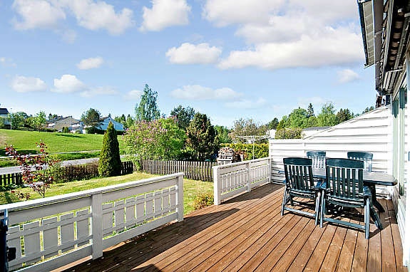 Rekkehuset ligger svært sentralt til på Langhus med gangavstand til det meste. Galleribilde