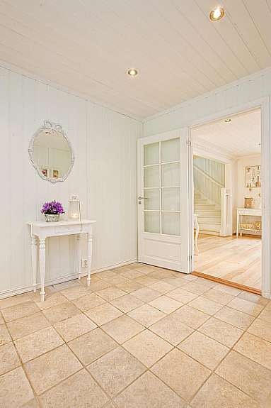 Entrè/gang 1 etg. Galleribilde