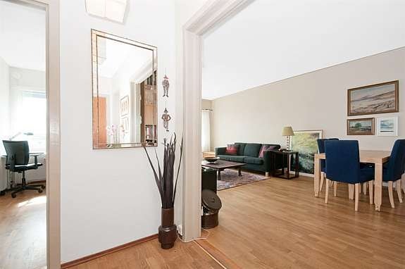 Entré mot stue Galleribilde