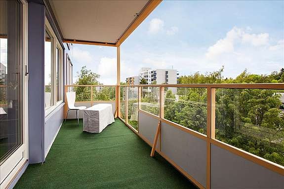 Stor og solrik balkong i 5 etg. Galleribilde