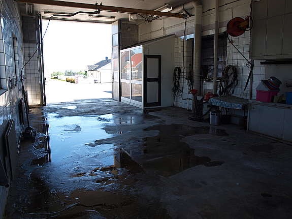 Vaskehall fra motsatt side Galleribilde