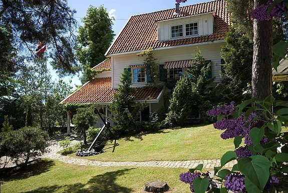 Deler av østsiden av eiendommen Galleribilde