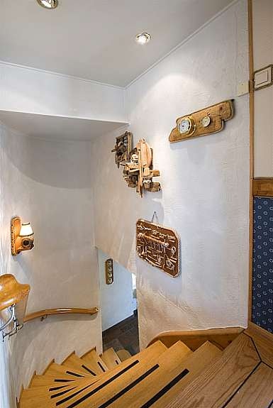 Trappen opp til 2 etg Galleribilde