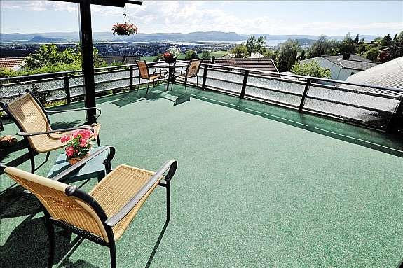 48331_Terrasse_1 Galleribilde