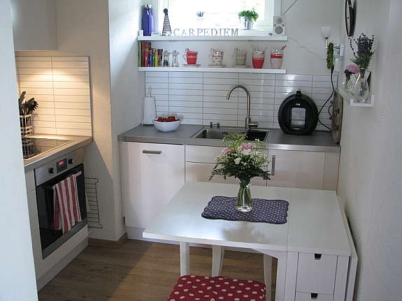 Kjøkken m spiseplass Galleribilde