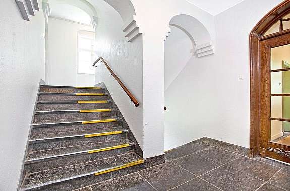 Oppgang Galleribilde