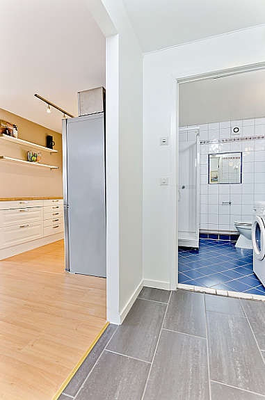 Entréen ble pusset opp med lekre skiferfliser i 2007. Galleribilde