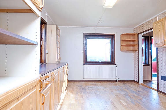 Fra kjøkken ses entreen. Galleribilde