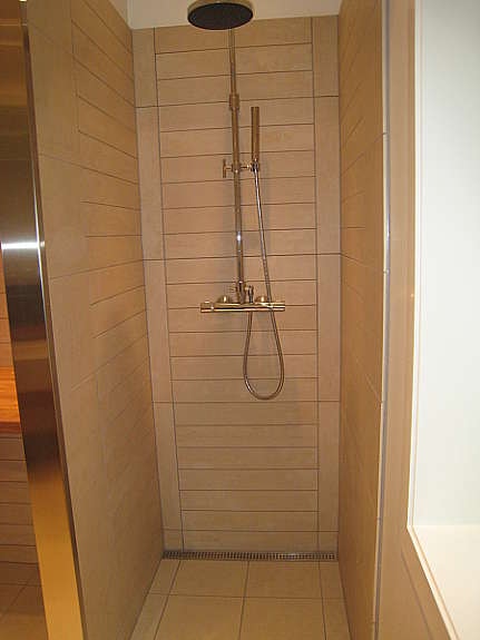 second bathroom third floor Galleribilde