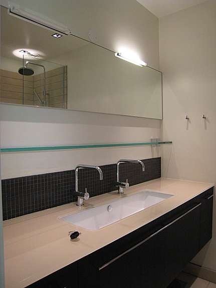 Ensuite bathroom Galleribilde