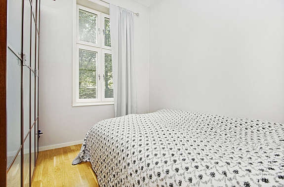 Lyst soverom Galleribilde