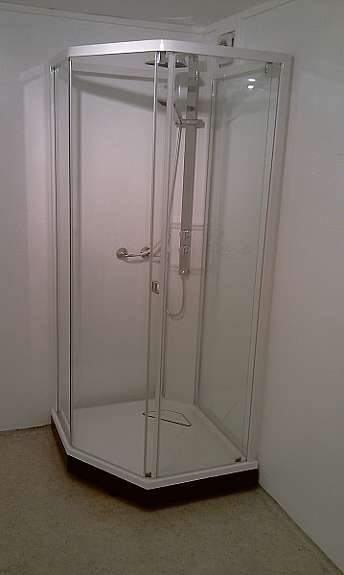 Bad - Nytt dusjkabinett type Porsgrund Showrama med tropisk regnfall. Galleribilde