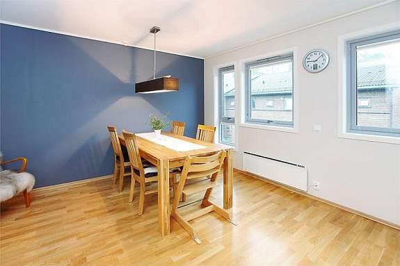 Meget god spiseplass på kjøkken Galleribilde