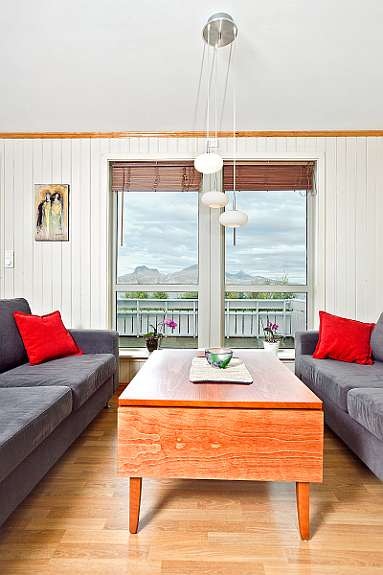 stue med utsikt mot Landego Galleribilde