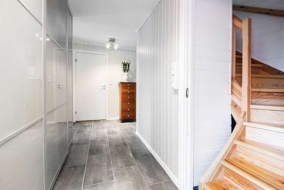 Fra éntre Galleribilde