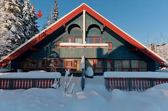 Terrasse ut mot transportløype Galleribilde