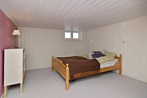 Soverom i kjeller. Galleribilde