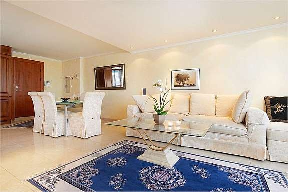 Åpen stue og kjøkkenløsning Galleribilde