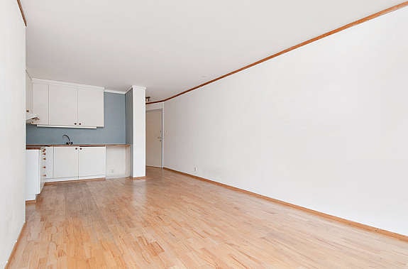 Stue med åpen kjøkkenløsning Galleribilde