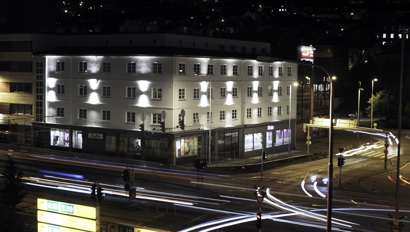 Hjørnelokalet på gateplan er ledig Galleribilde