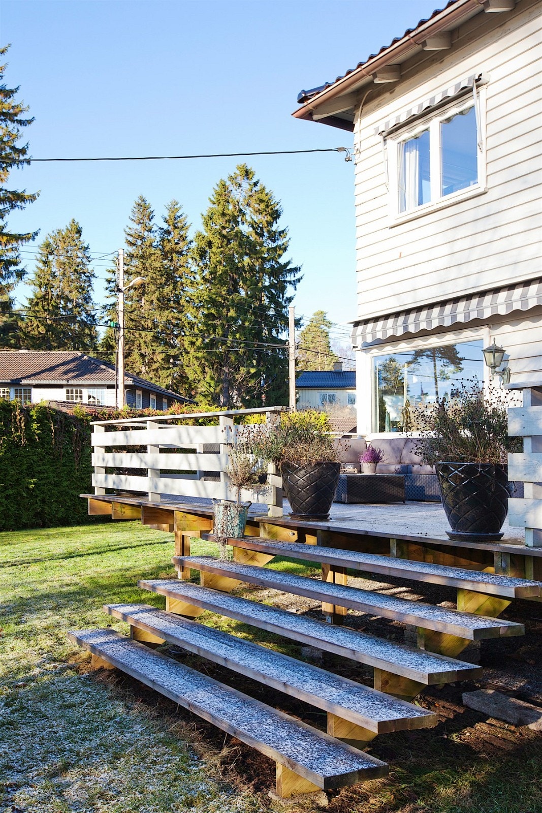 Adkomst fra terrasse og til hagen Galleribilde