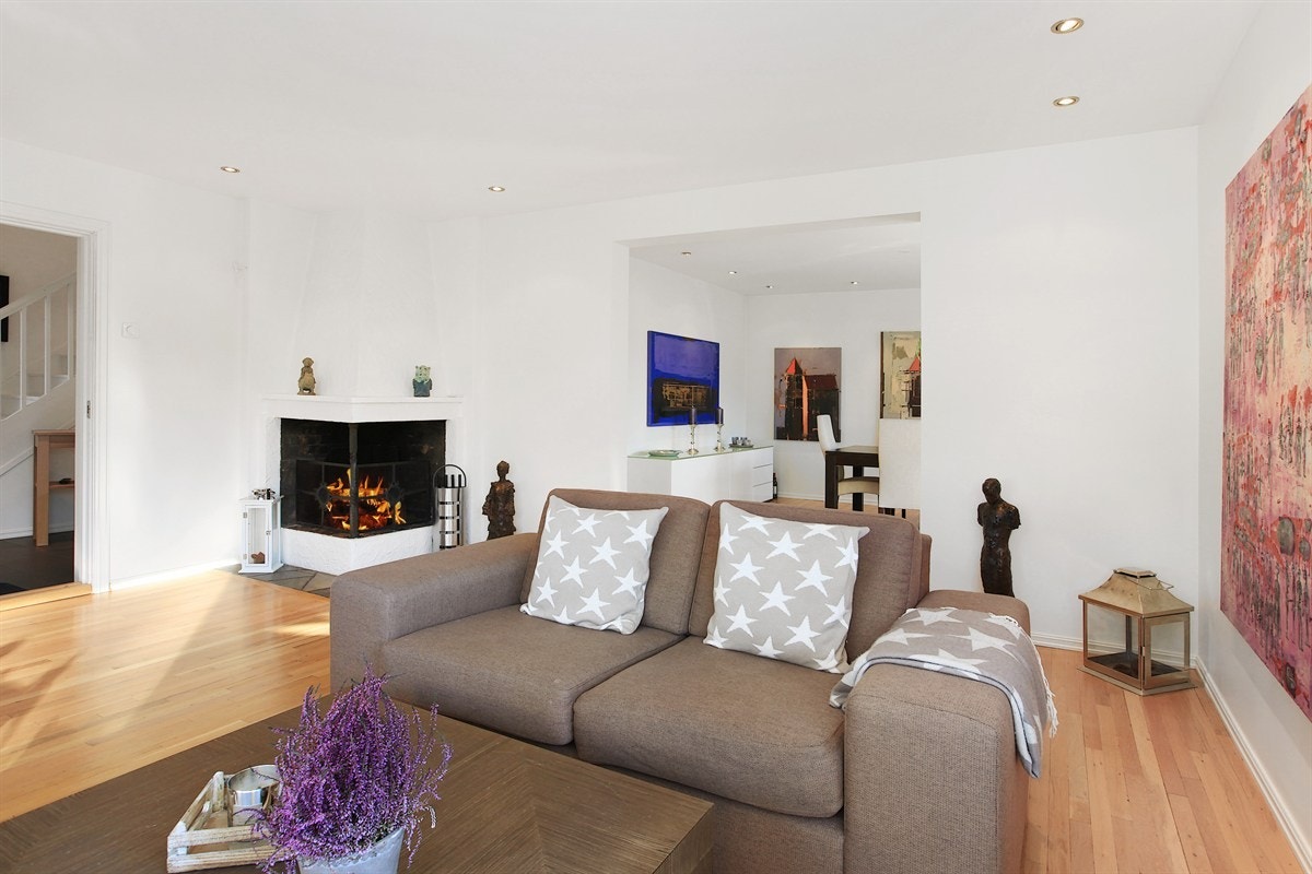 Stue med peis Galleribilde