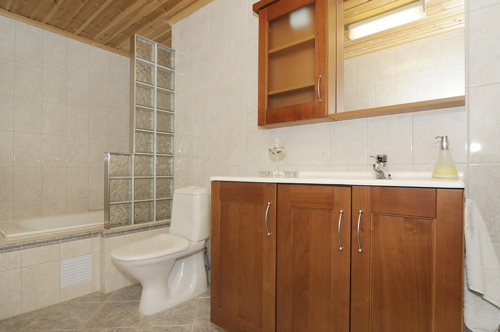 Bad i u. etg Galleribilde