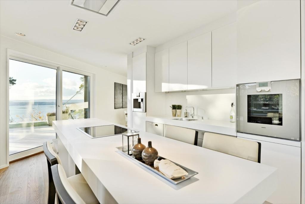 Kjøkken Poggenpohl med alt av integrerte hvitevarer fra Gaggenau Galleribilde