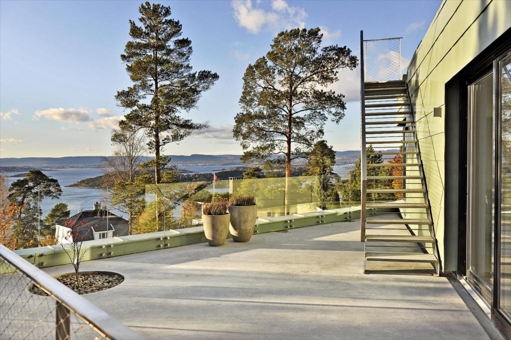 Hovedterrasse ca 53 kvm Galleribilde