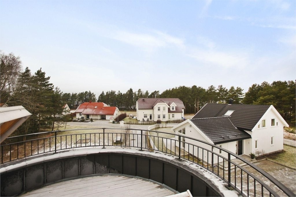 Fra ett av soverommene i 2. etasje Galleribilde