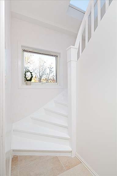 Trapp til 3.etg/loftsetasje Galleribilde