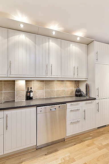 Innbydende kjøkkeninnredning fra 2008. Galleribilde