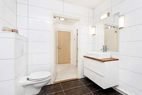 Badet ligger praktisk i tilknytning til entreen Galleribilde