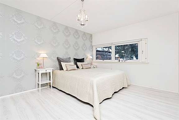 Svalt soverom med en meget god størrelse Galleribilde