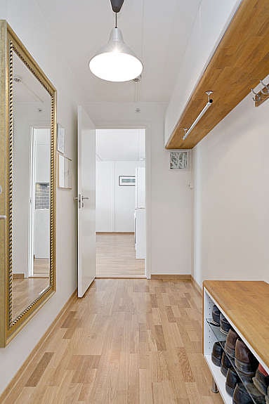 Romslig gang Galleribilde