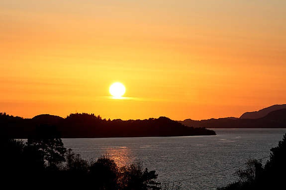Utsikt - Solnedgang sommerstid Galleribilde