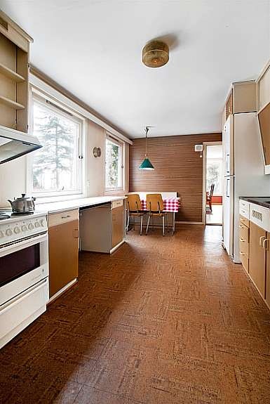 Kjøkken med spiseplass Galleribilde