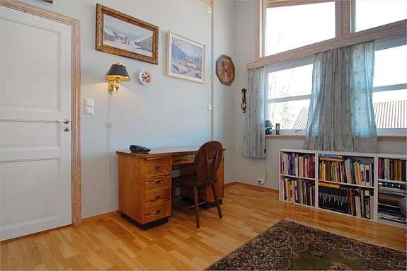 Soverom/bibliotek Galleribilde