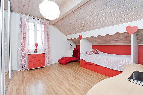 Stort luftig soverom. Galleribilde